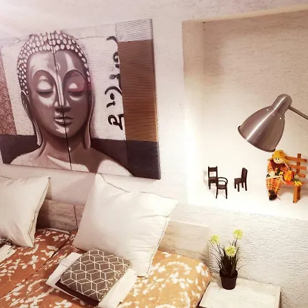 호스텔 Pijama House - Bike & Bed 플로브디프