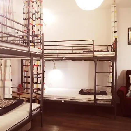 Pijama House - Bike & Bed 호스텔 *