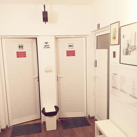 Pijama House - Bike & Bed Hostel