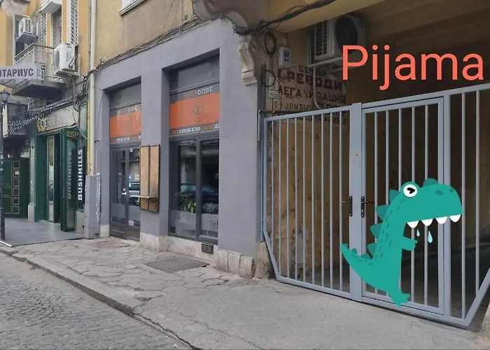 Pijama House - Bike&bed Hostel *