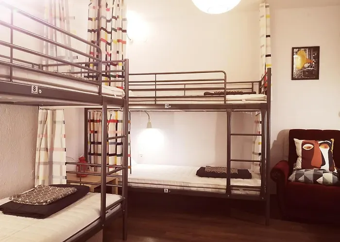 Pijama House - Bike & Bed Vandrerhjem *